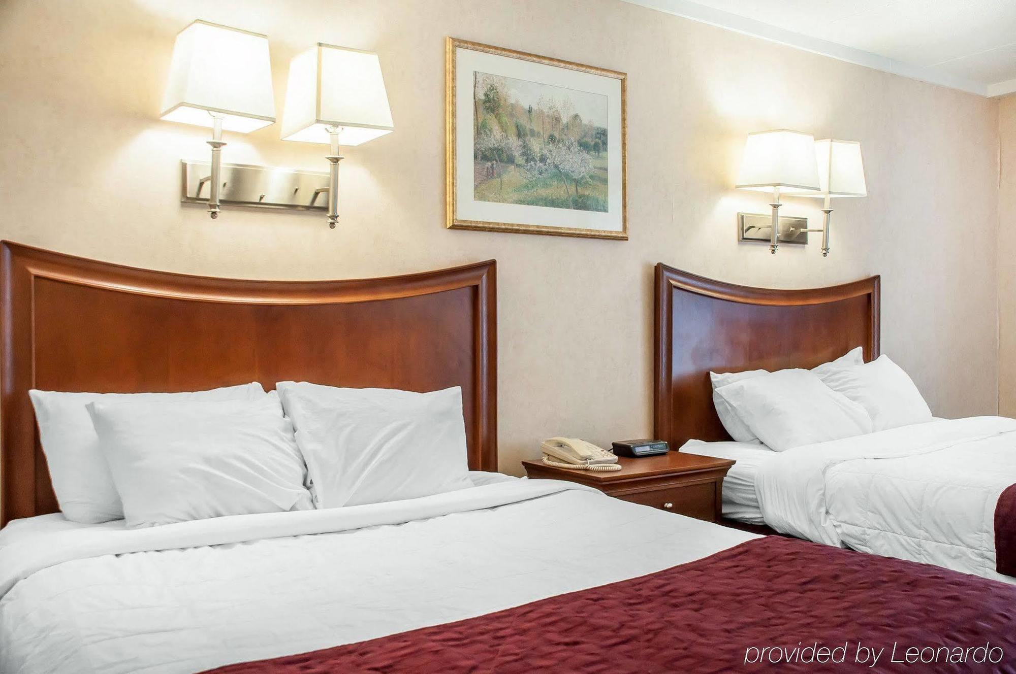 Clarion Hotel Buffalo Airport Williamsville Esterno foto