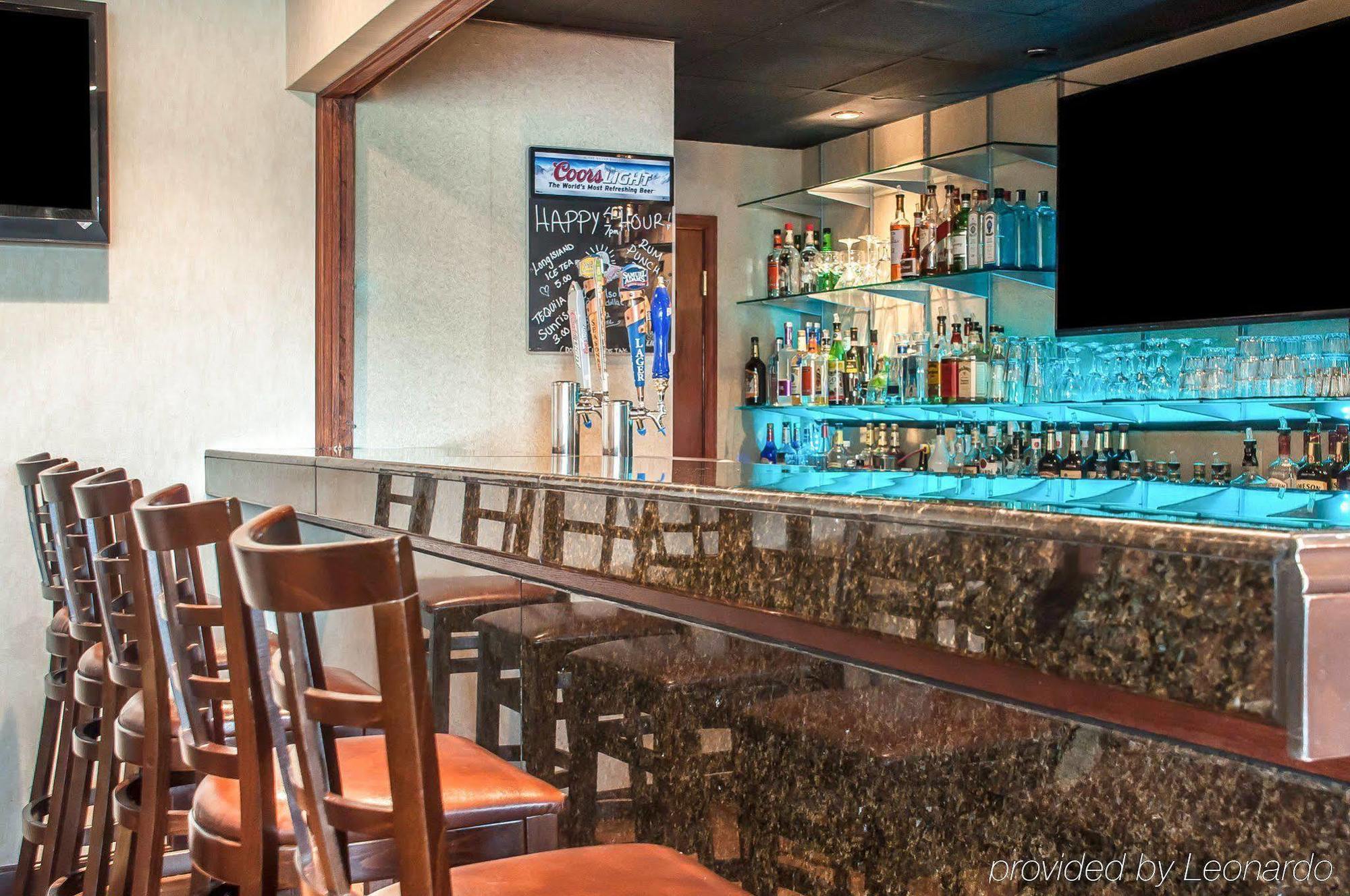 Clarion Hotel Buffalo Airport Williamsville Esterno foto